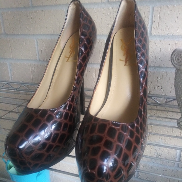 NWOT YSL platform pumps heels 👠 - Picture 7 of 8